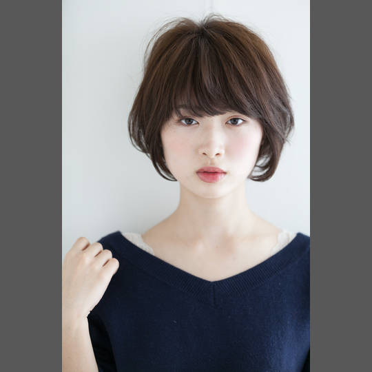 フェミニンボブ